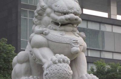汉白玉中式石狮子雕塑