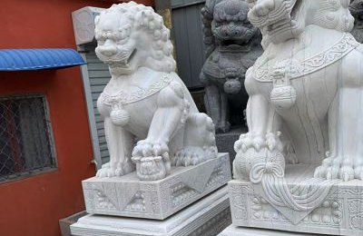 中国传统石狮子汉白玉石雕