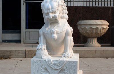 汉白玉传统石狮子
